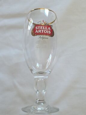 Stella Artois Gold-Rim Beer Glass - 40CL 600 Year Commerative